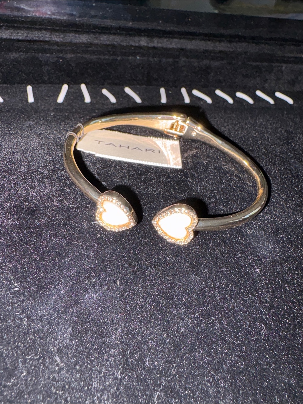 TAHARI Gold/ Mother of Pearl Heart Cuff NWT - Picture 5 of 6